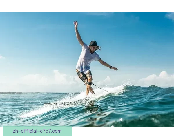激情冲浪：挑战海浪，征服极限